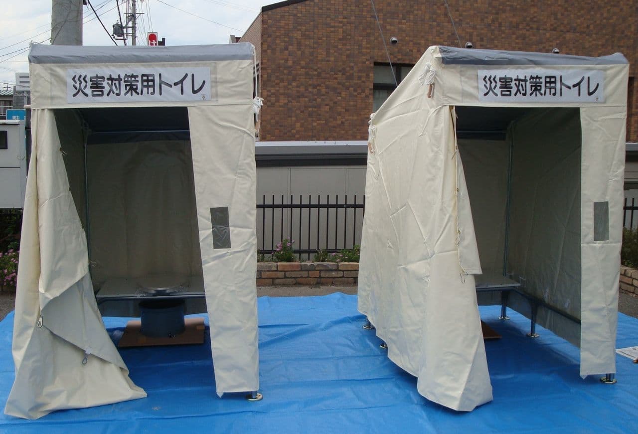 マンホール対応型トイレ